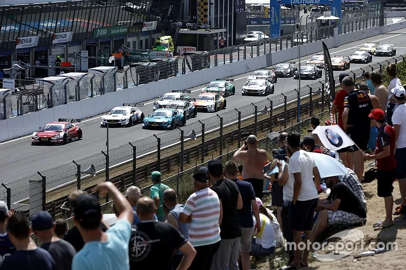 René Rast, Audi Sport Team Rosberg, Audi RS 5 DTM lidera en el reinicio de la carrera