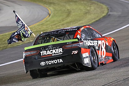 Чемпионская команда NASCAR закроется из-за нехватки денег