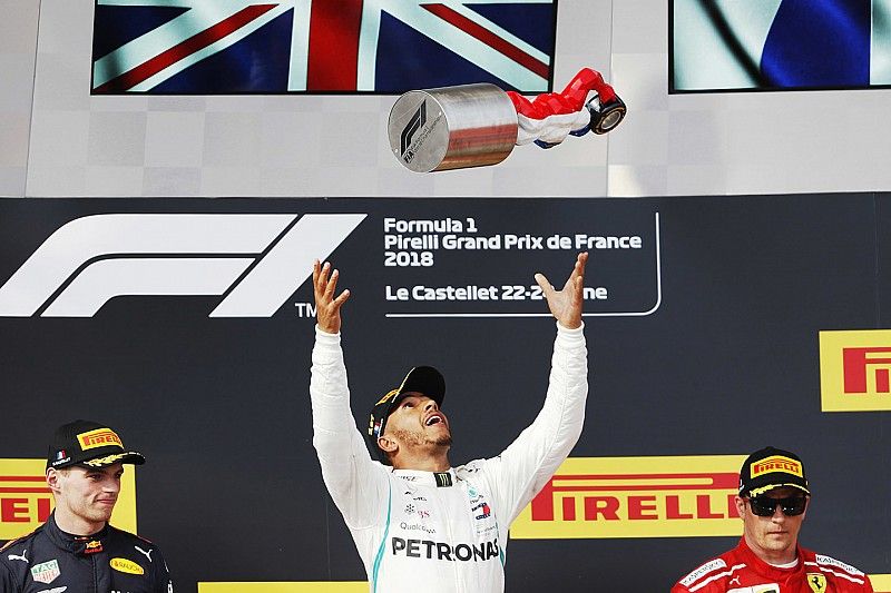 Podio: ganador de la carrera  Lewis Hamilton, Mercedes AMG F1, segundo lugar Max Verstappen, Red Bull Racing, tercer lugar Kimi Raikkonen, Ferrari