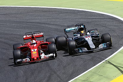 Photos - Le film du duel Hamilton/Vettel
