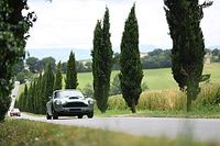 Four Seasons collabora con Canossa Events per lanciare viaggi esclusivi in auto in Toscana