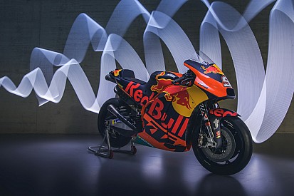 Галерея: Зарко та Пол Еспаргаро представили заводську команду KTM