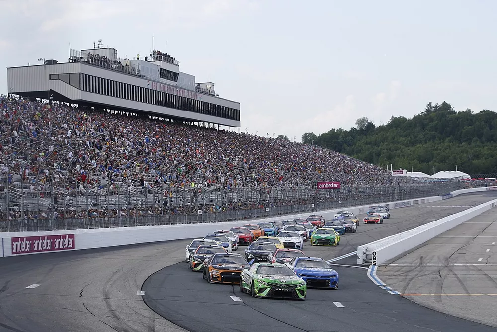 Martin Truex Jr, Joe Gibbs Racing, Interstate Batteries Toyota Camry