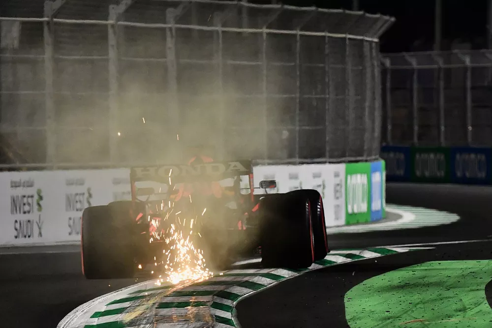 Max Verstappen, Red Bull Racing RB16B