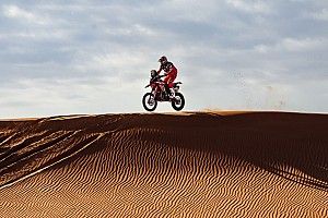 Barreda vuelve a caerse: "Tuve que conducir con una mano"