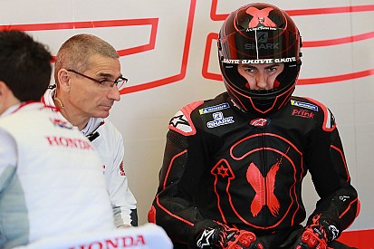 Lorenzo to miss Sepang test after wrist operation