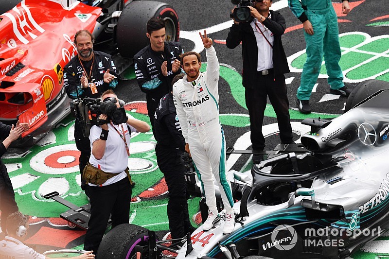 Verstappen gana en México y Hamilton logra su quinto título en F1