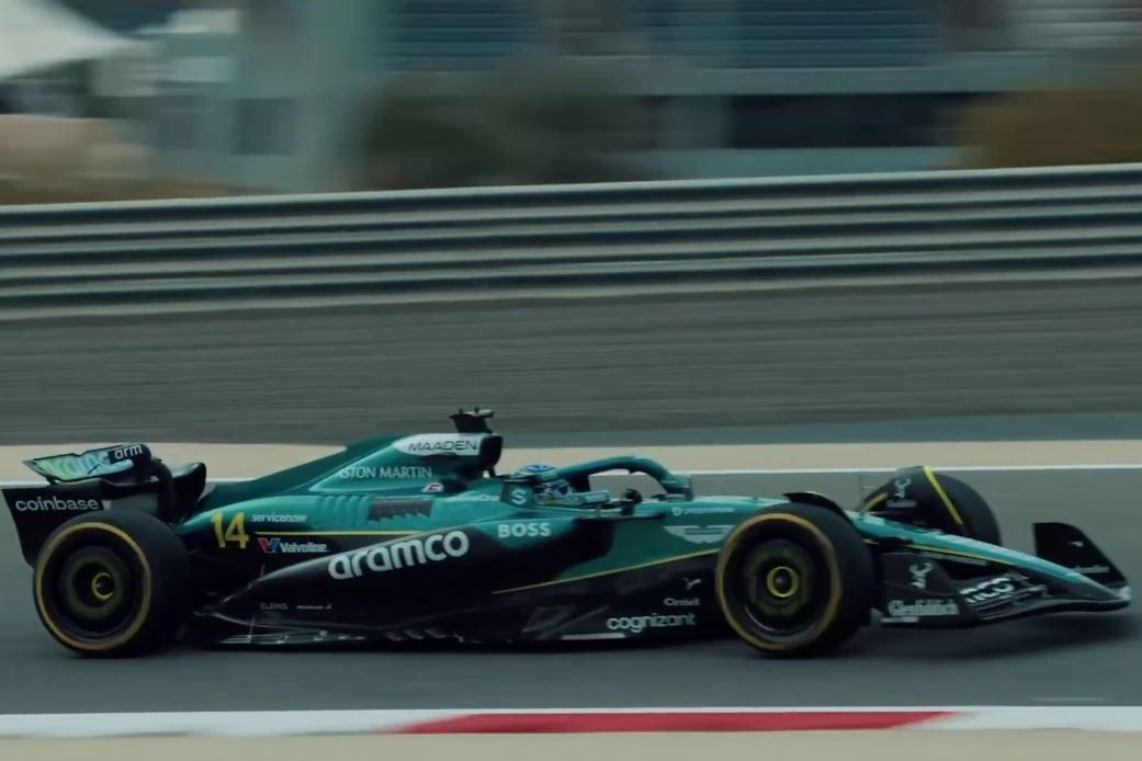 Fotos y vídeos: Alonso ya rueda con el nuevo coche de Aston Martin F1 