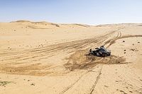 Desastre español en el Dakar: Sainz vuelca y Barreda al hospital