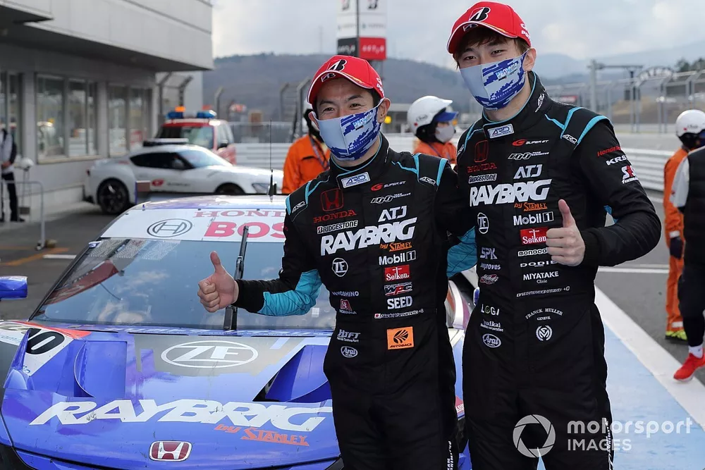 山本尚貴 Naoki Yamamoto、牧野任祐 Tadasuke Makino（#100 RAYBRIG NSX-GT）