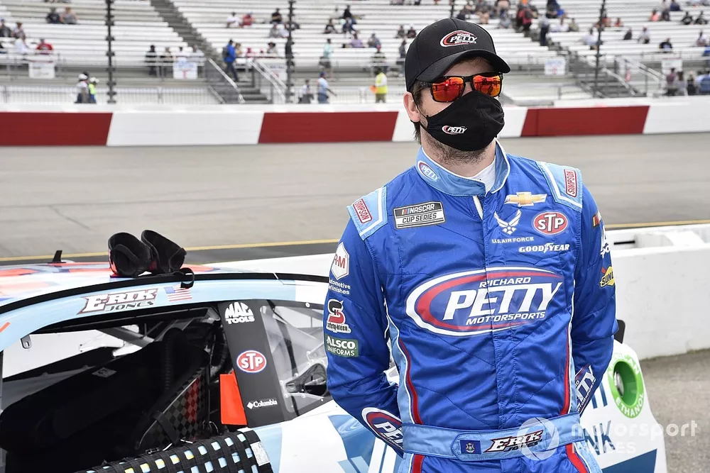 Erik Jones, Richard Petty Motorsports, Chevrolet Camaro Medallion Bank