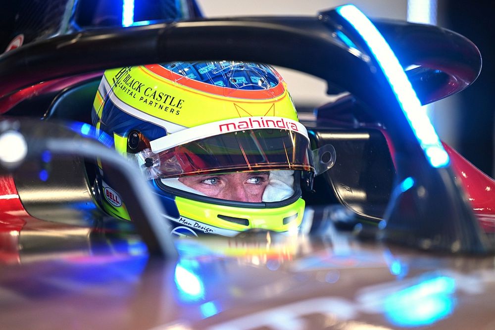 Oliver Rowland, Mahindra Racing