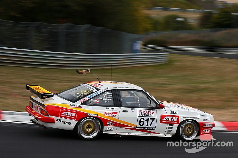 VLN7: Opel Manta beendet unfassbare Pechsträhne