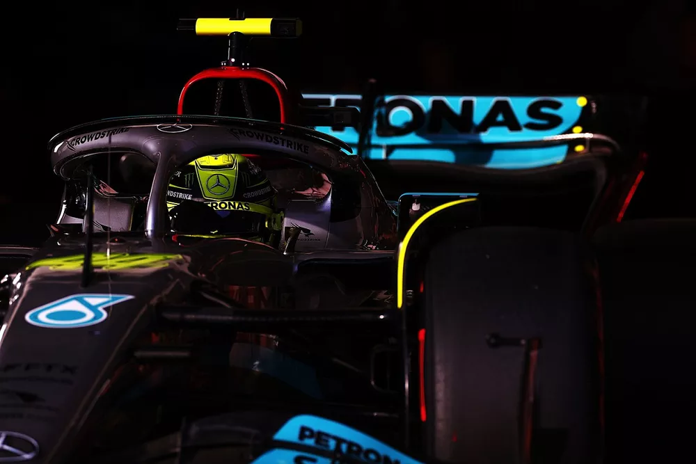 Lewis Hamilton, Mercedes W13