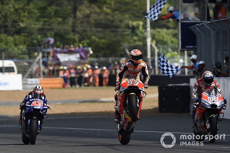 Fotogallery: Marquez batte Dovizioso e conquista la vittoria a Buriram