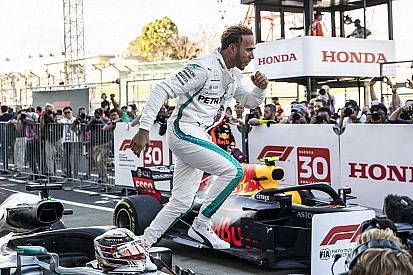 Hamilton nagyon elhúzott, Alonso még mindig tartja magát