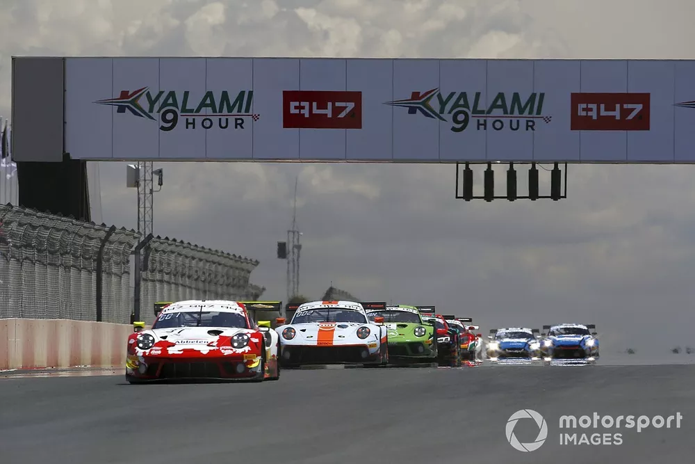 #31 Frikadelli Racing Team Porsche 911 GT3 R: Dennis Olsen, Mathieu Jaminet, Nick Tandy