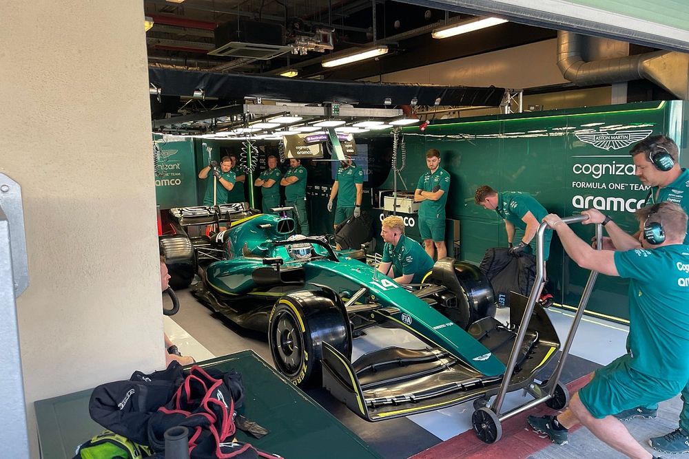 Fernando Alonso, Aston Martin AMR22