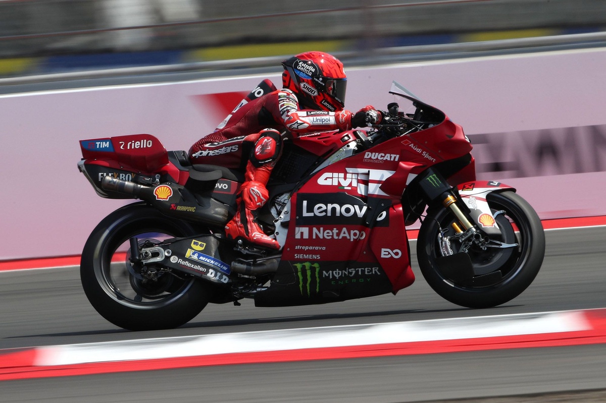 MotoGP: Márquez aproveita erros de Martín, vence sprint da Indonésia e assume liderança; Moreira é 17º