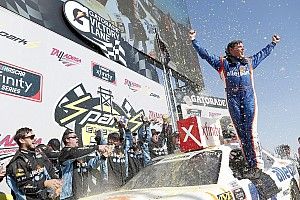Spencer Gallagher gana su primera carrera en  Xfinity 