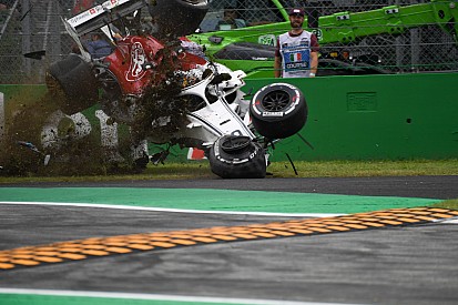 Sainz duro contro il DRS: "E' pericoloso, la Formula 1 deve abolirlo in futuro"