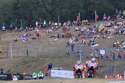 10+1 ok, amiért életre szóló élmény kilátogatni egy MotoGP hétvégére