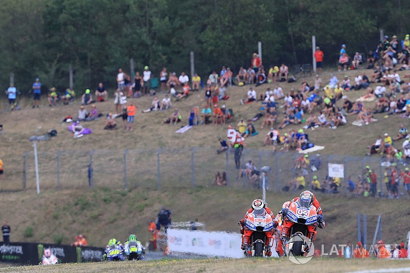 10+1 ok, amiért életre szóló élmény kilátogatni egy MotoGP hétvégére