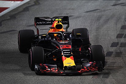 Verstappen se quedó sin pole por un fallo del motor