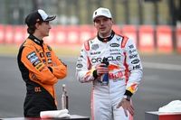 A Piastri no le sorprende la pole de Verstappen y dice que "no est&aacute;n tan lejos"