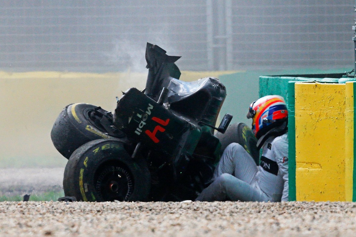 Le jour où le crash effrayant d'Alonso a fait sauter un verrou