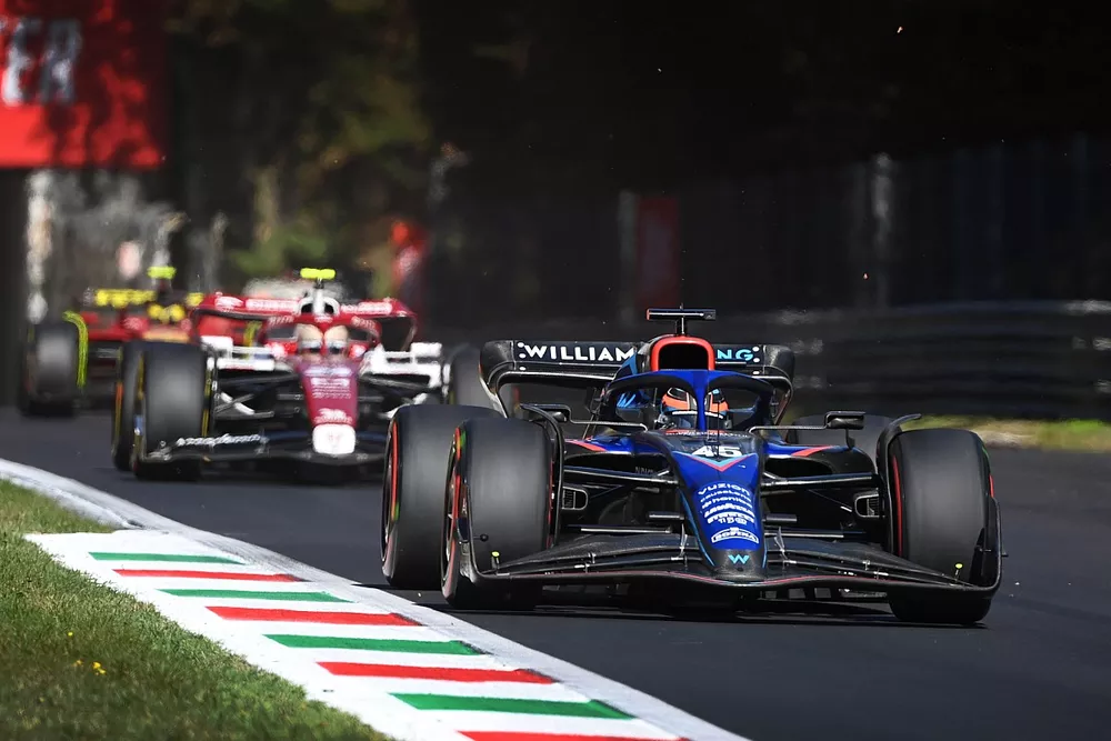 Nyck de Vries, Williams FW44, Zhou Guanyu, Alfa Romeo C42