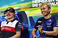 Hamilton à frente de Russell e Albon 8º: o top 10 de 2022 eleito pelos próprios pilotos da F1