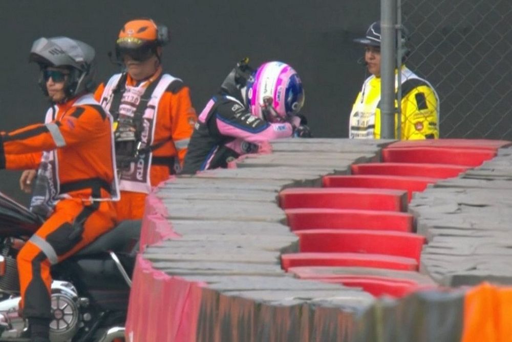 Alonso abandona en M&eacute;xico