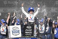 Byron vence a Larson para ganar en Phoenix