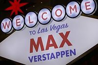 Verstappen se siente como "un payaso" en el show de la F1 en Las Vegas