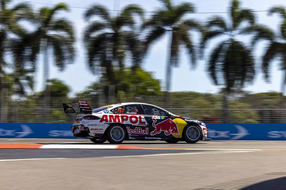 Shane van Gisbergen, Triple Eight Race Engineering Holden