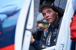 Solberg sale ileso de un accidente previo al Rally de Finlandia