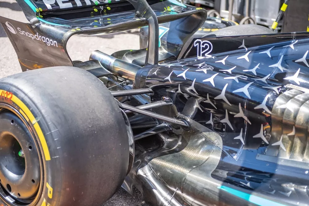 Detalhes da Mercedes 