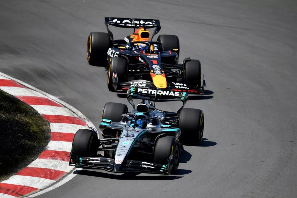 Max Verstappen, Red Bull Racing, George Russell, Mercedes