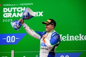 Hadjar onvoorbereid na podium op Zandvoort: &ldquo;Max en Oscar roken w&eacute;l lekker&rdquo;