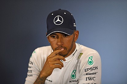 Hamilton: dolgoznunk kell rajta, hogy ne legyünk kitéve a Ferrariknak