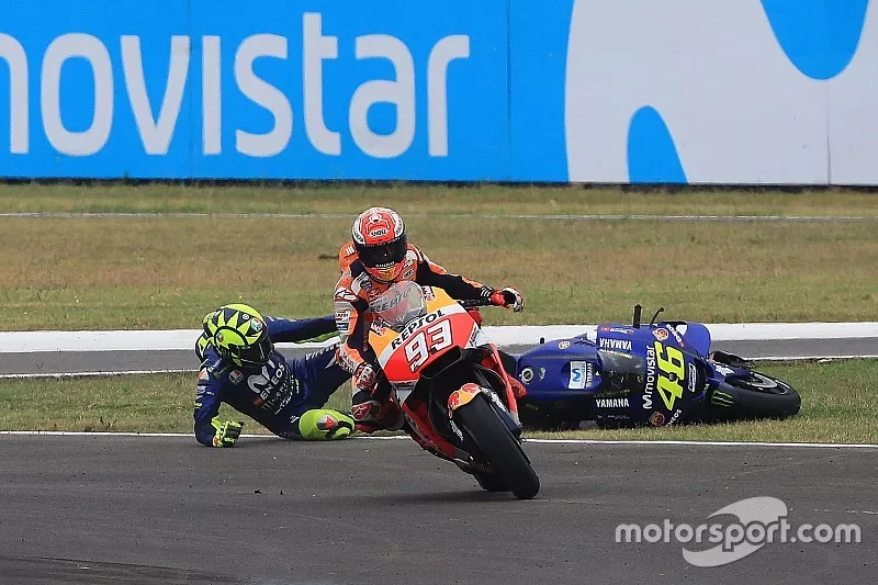 Marc Marquez, Repsol Honda Team, Valentino Rossi, Yamaha Factory Racing crashes