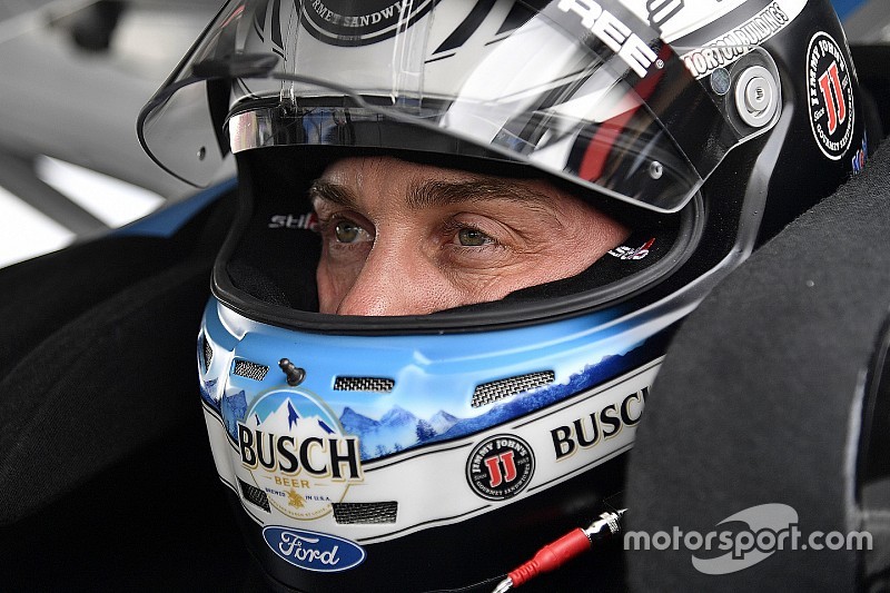 Harvick llega a siete triunfos en 2018 tras dominar en Michigan