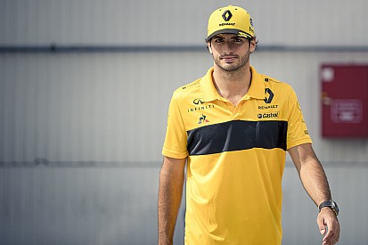 Resmi: Carlos Sainz, 2019'da McLaren'da yarışacak!