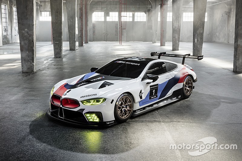 BMW resmi olarak M8 GTE aracını tanıttı