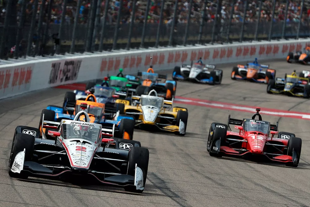 Josef Newgarden, Team Penske Chevrolet,  Felix Rosenqvist, Arrow McLaren Chevrolet, Will Power, Team Penske Chevrolet