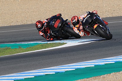 Pressão está em Márquez, não em Lorenzo, diz Rainey