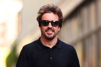 Alonso explica su radio de "piloto m&aacute;s desafortunado" y hace autocr&iacute;tica