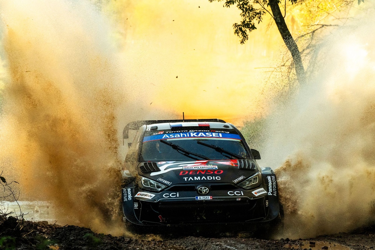 Ogier remporte un Rallye du Paraguay dantesque jusqu'au bout