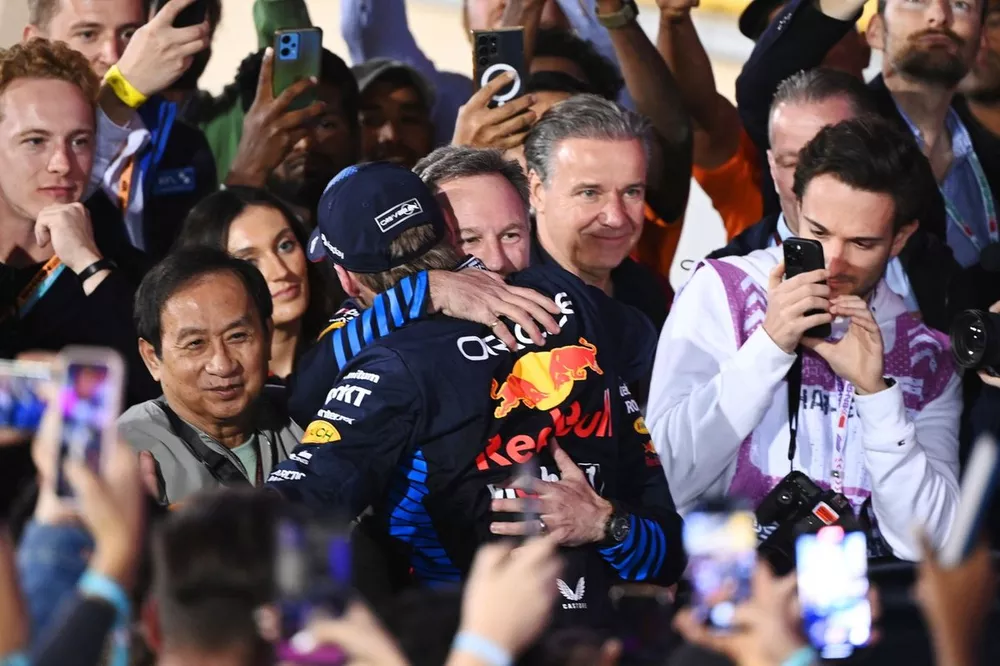 Max Verstappen, Red Bull Racing, 1st position, celebrates with Christian Horner, Team Principal, Red Bull Racing in Parc Ferme 